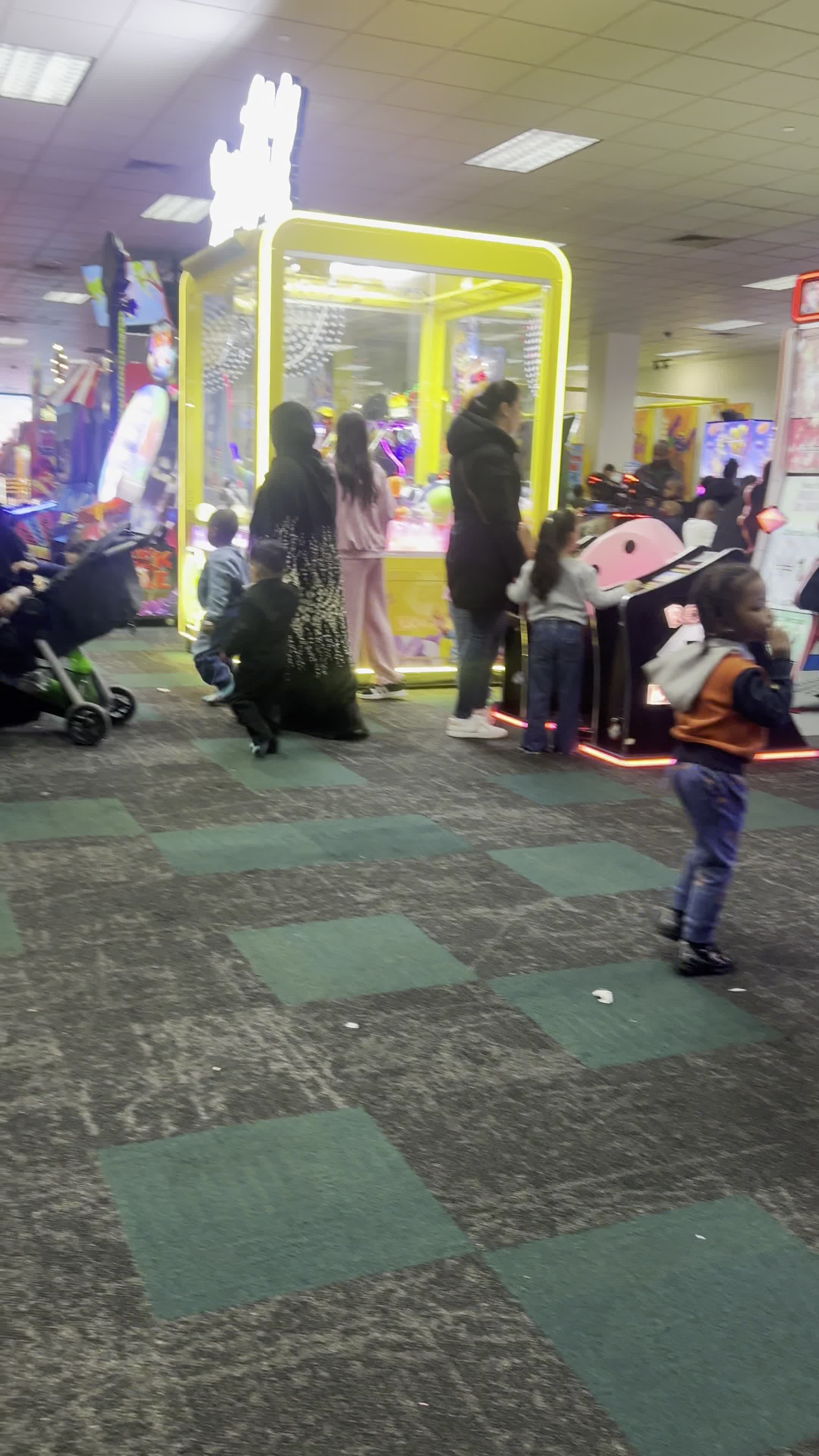 Chuck E. Cheese's