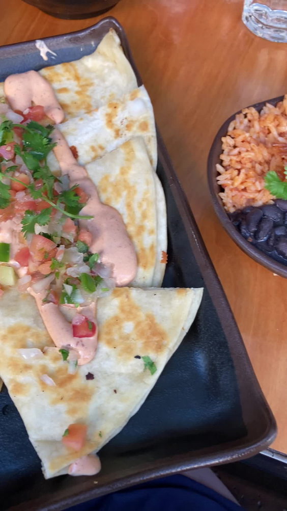 Poquitos