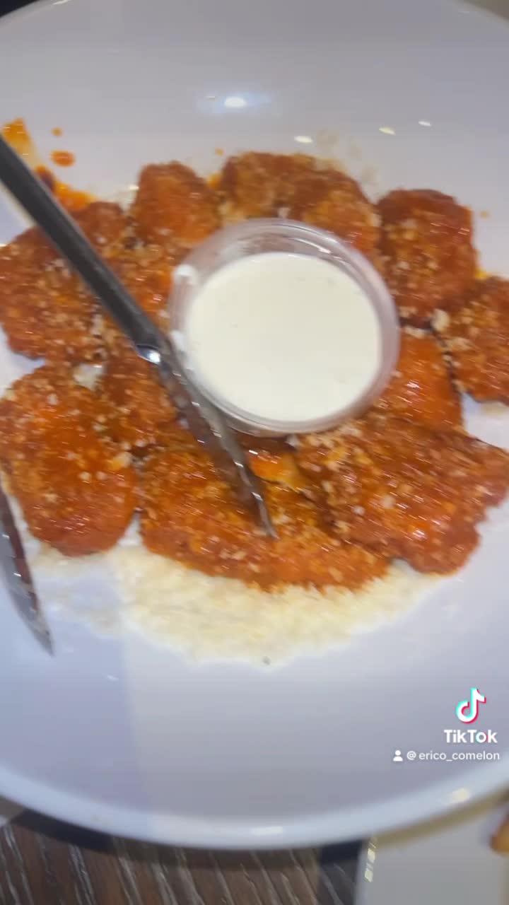 Paisans Pizzeria & Bar