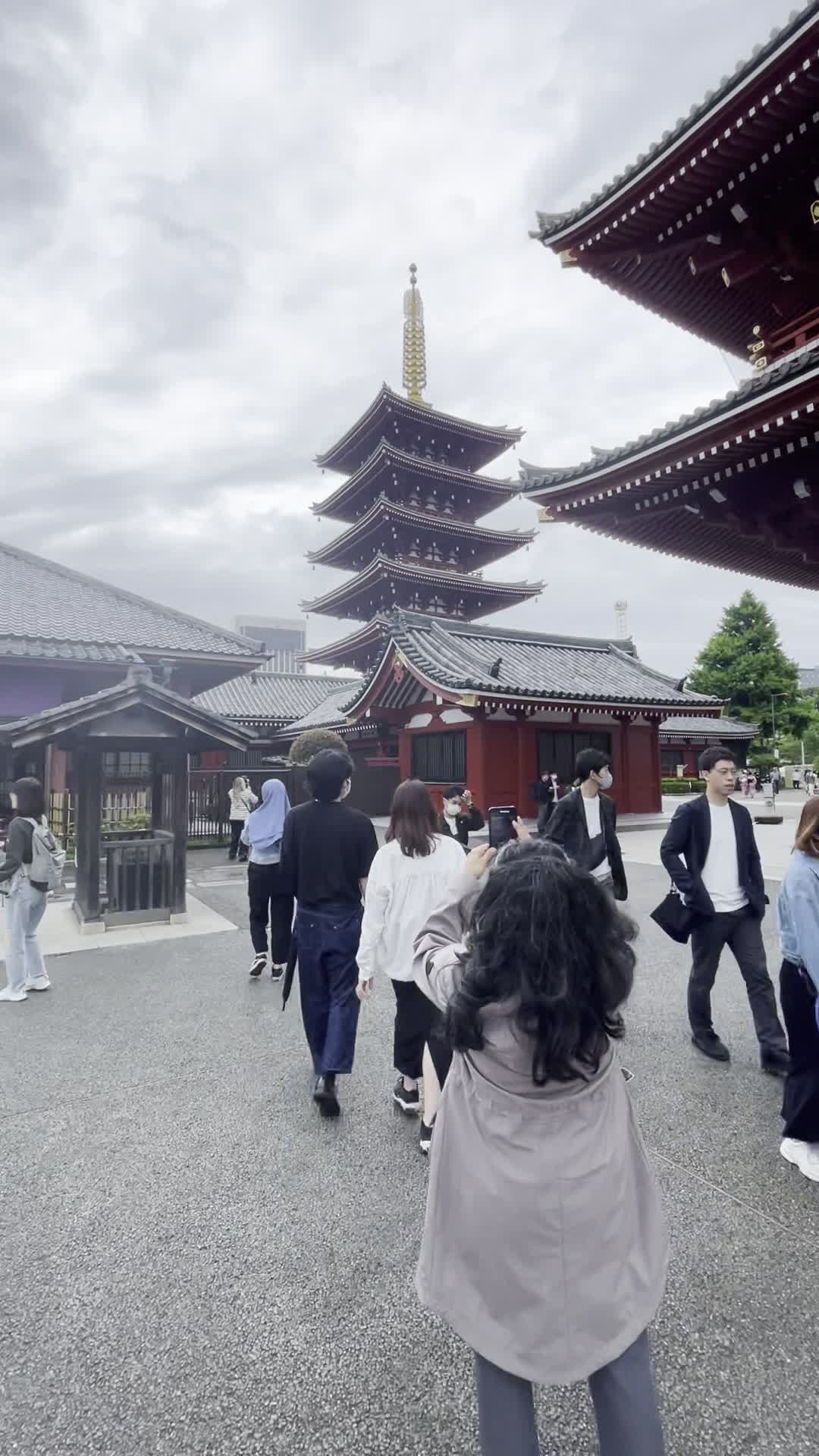 浅草寺 (Sensō-ji Temple)