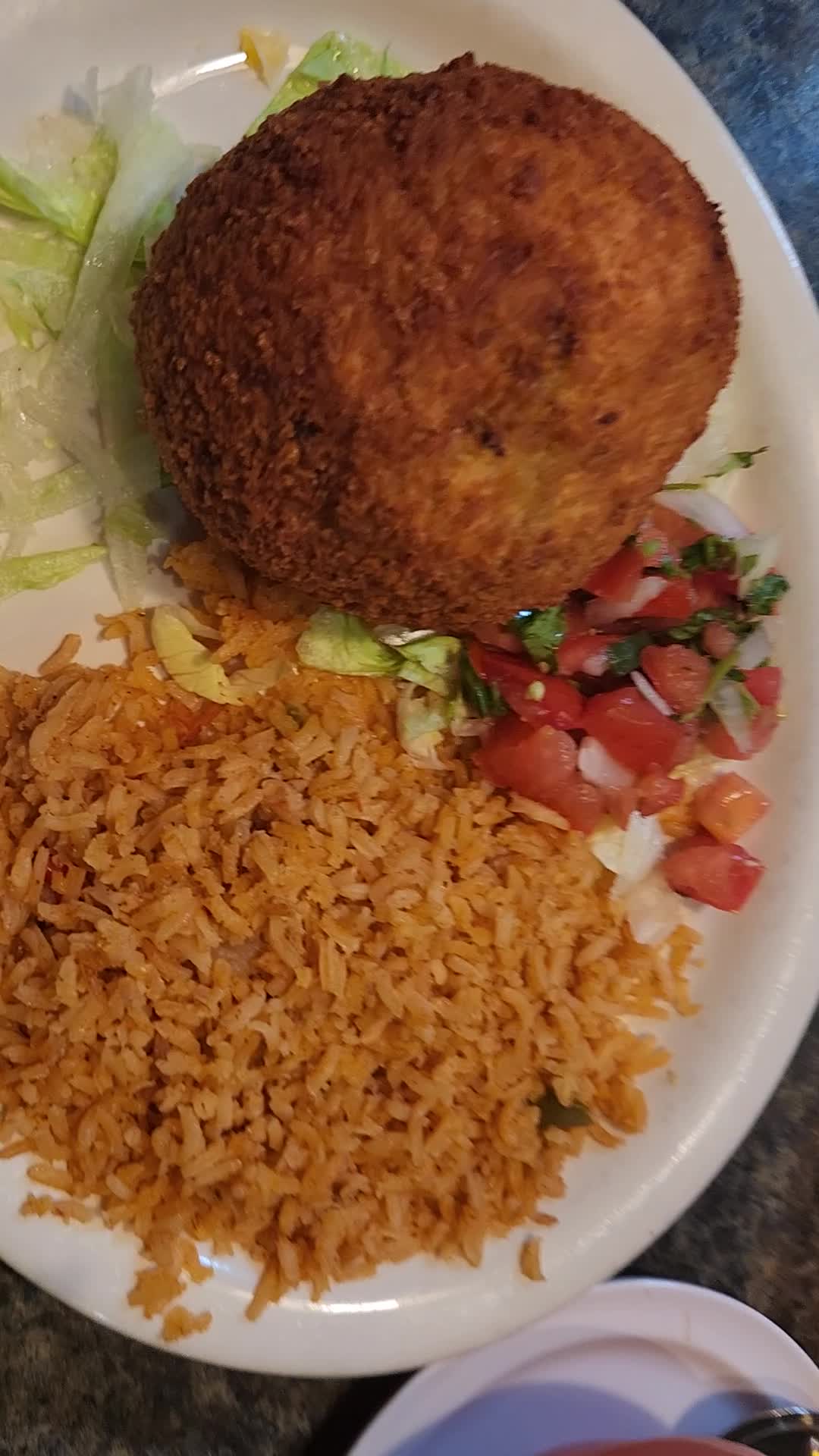 Lunas Mexican Restaurant 