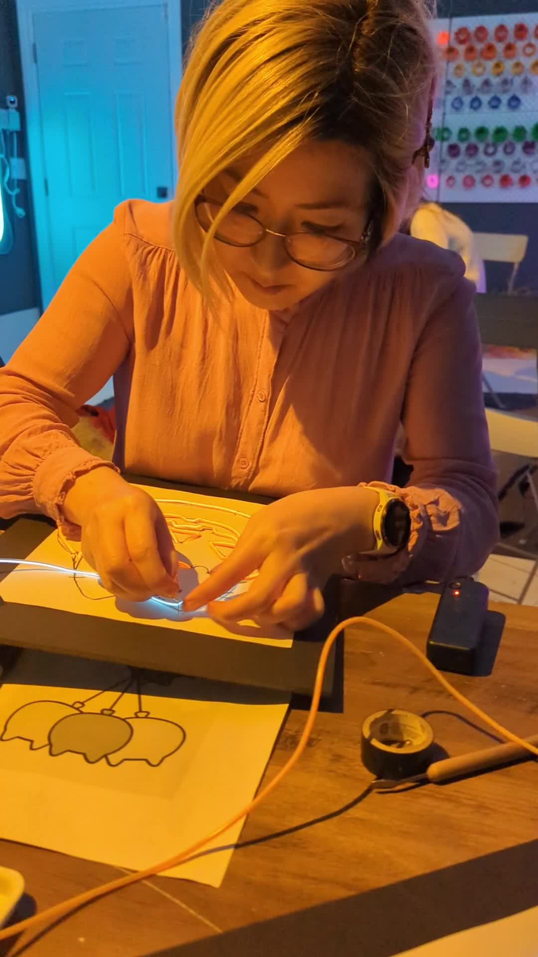 2077 LIGHT SIGN STUDIO