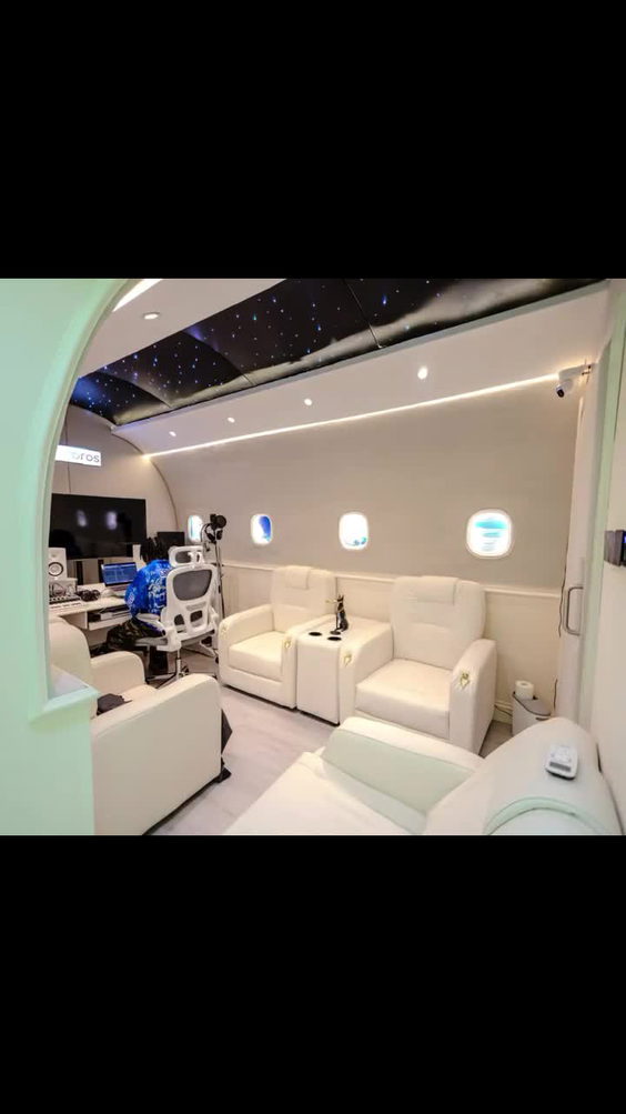 Elder bros private jet studio
