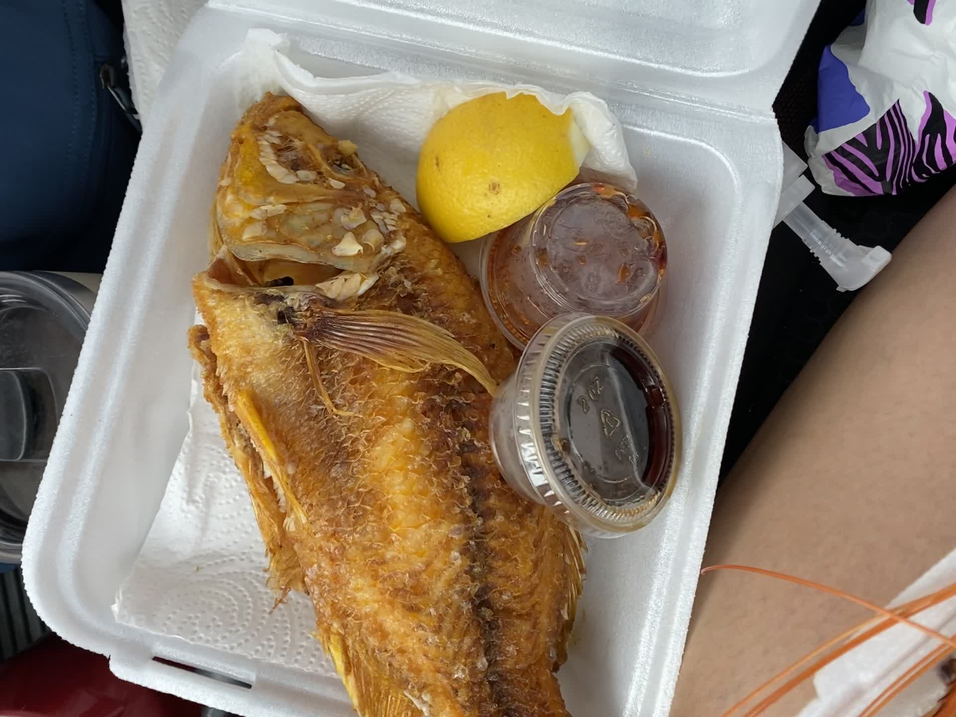 Romy's Kahuku Prawns & Shrimp Hut