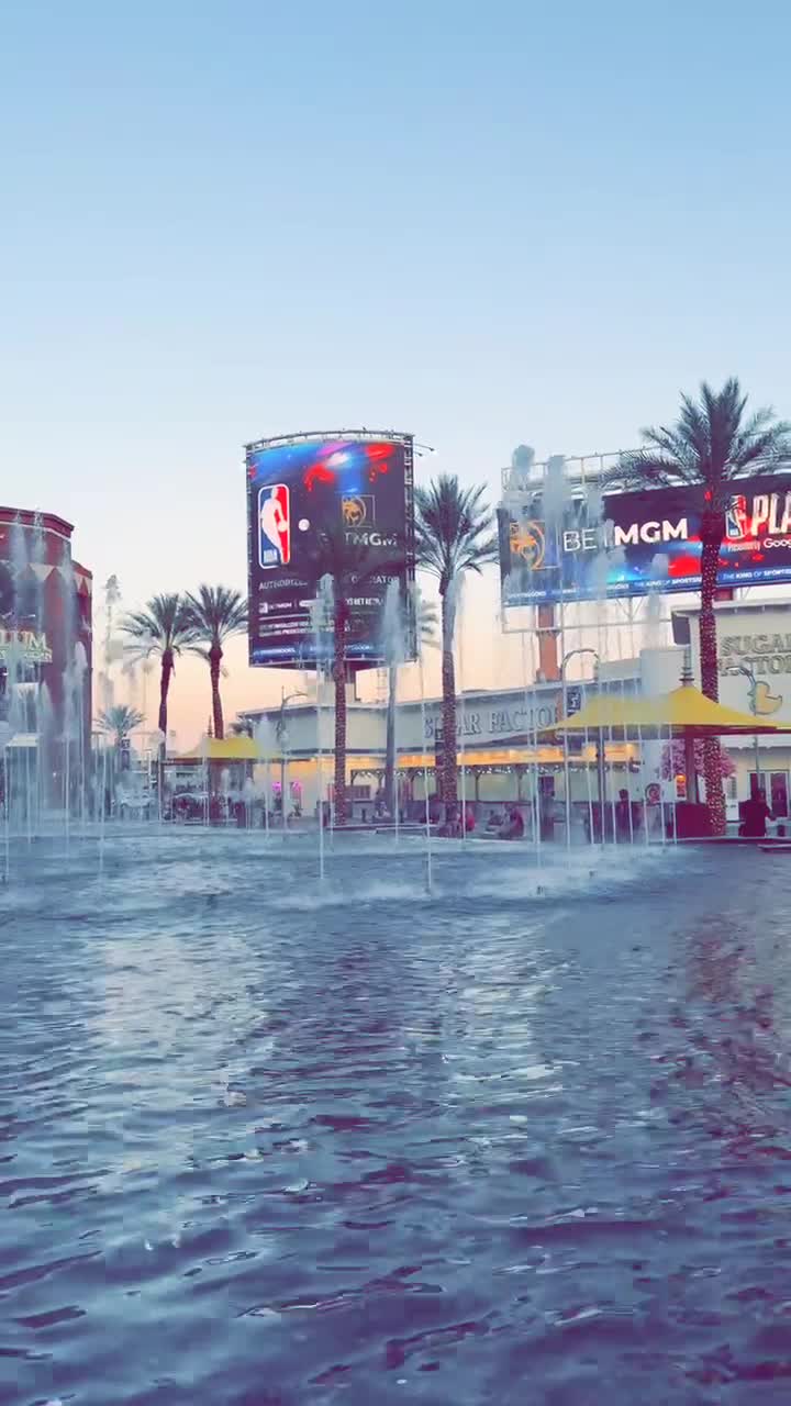 Video review of Westgate Entertainment District