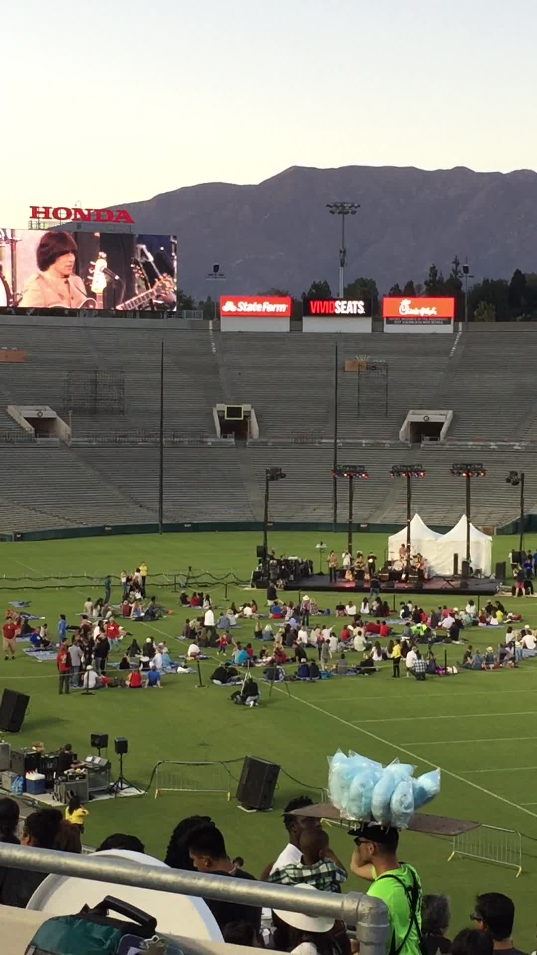 Rose Bowl Stadium