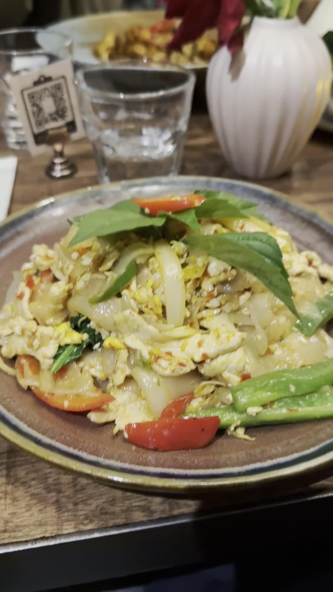 Video review of Nourish Thai