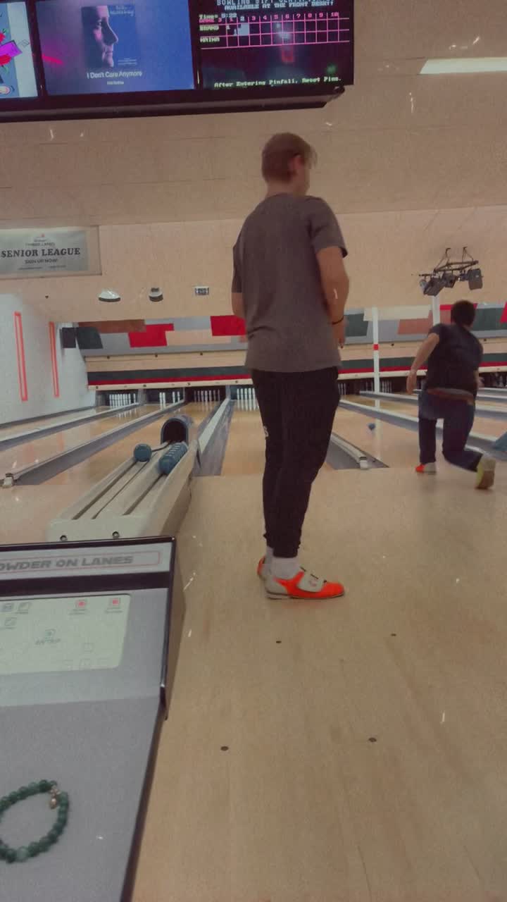 Round1 Bowling & Arcade Broadway Commons