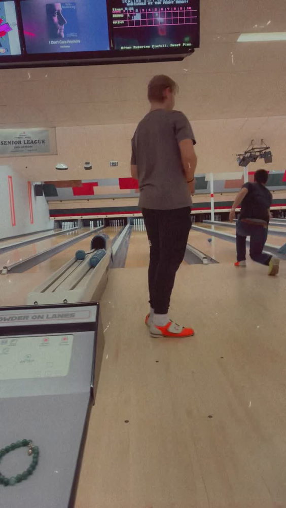 Round1 Bowling & Arcade Broadway Commons