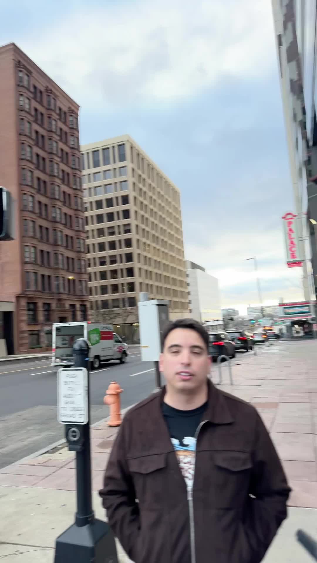 Video review of Palace Theatre