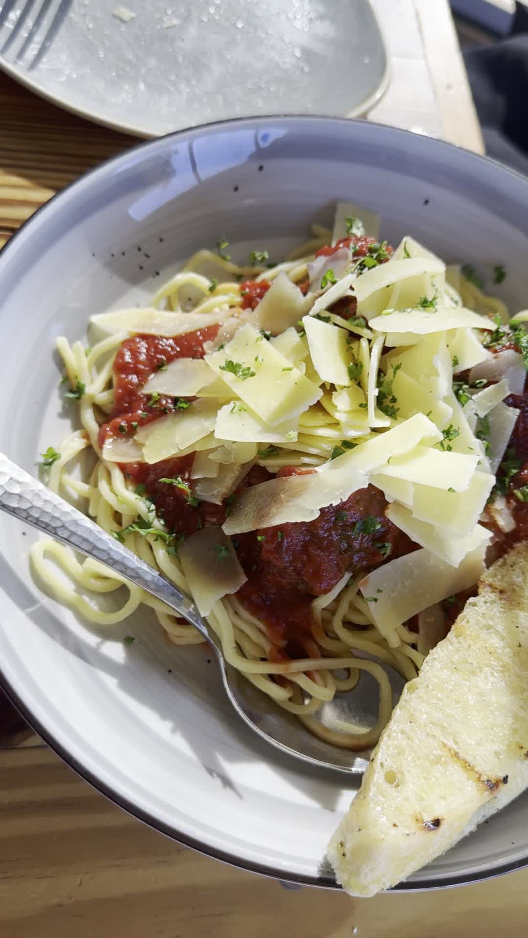 Versante Hearth + Bar