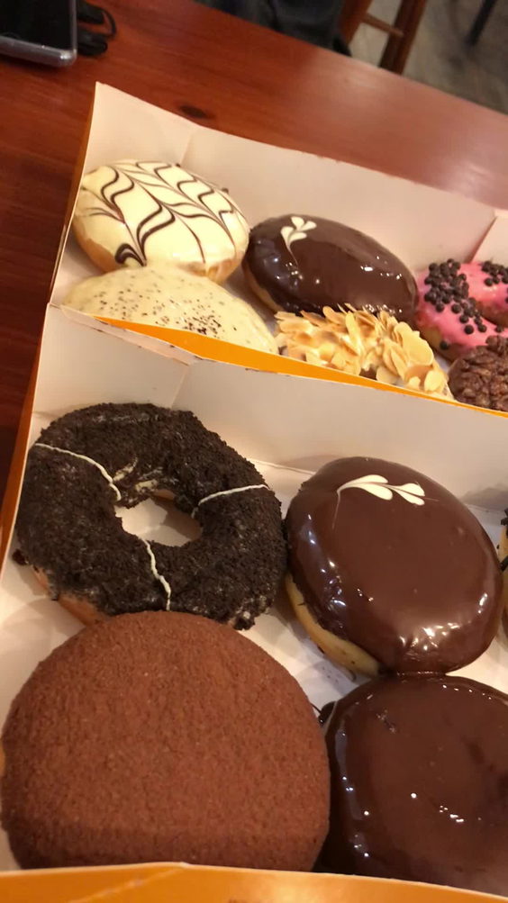 J.CO Donuts & Coffee