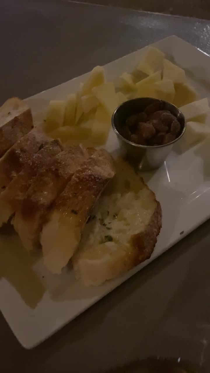 Video review of Oven+Vine