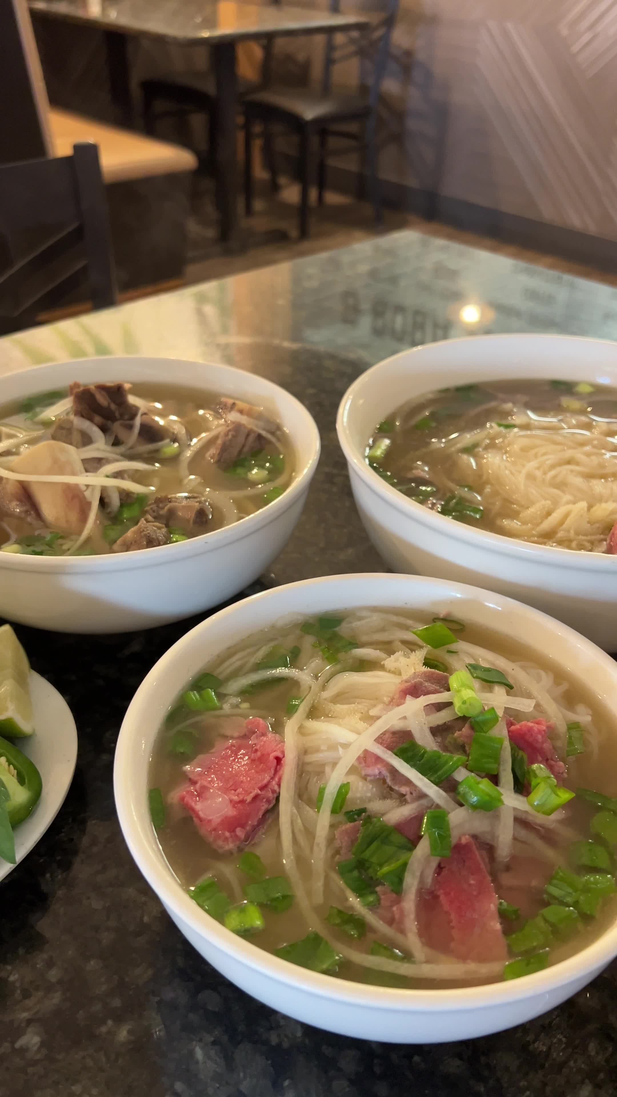 Video review of Pho 75