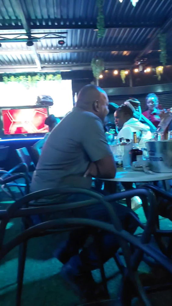 Cayotes lounge