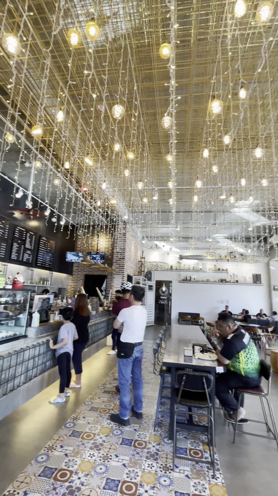 Cafe Dia Clark