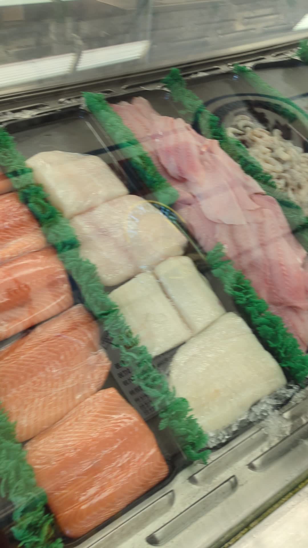 Video review of Berth 55 Seafood Deli