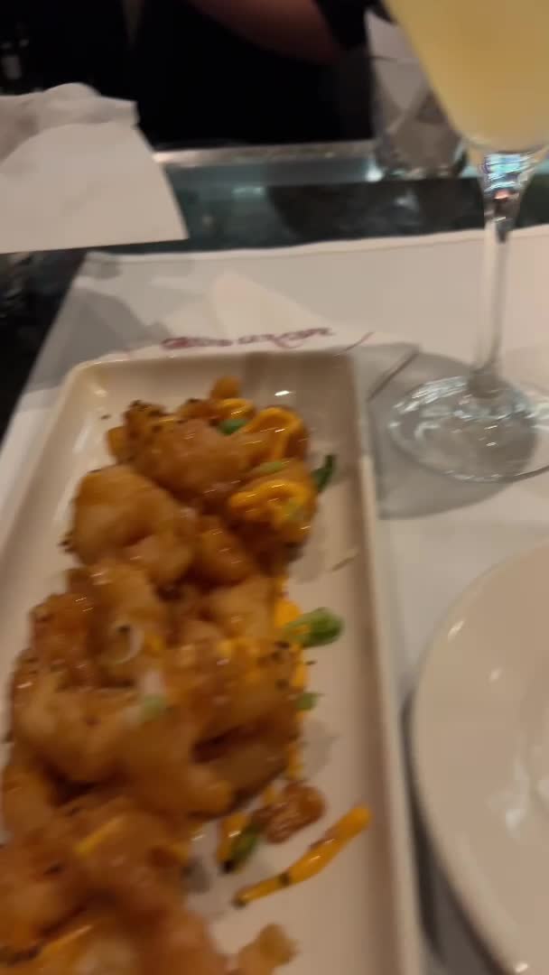 Video review of Grand Lux Cafe