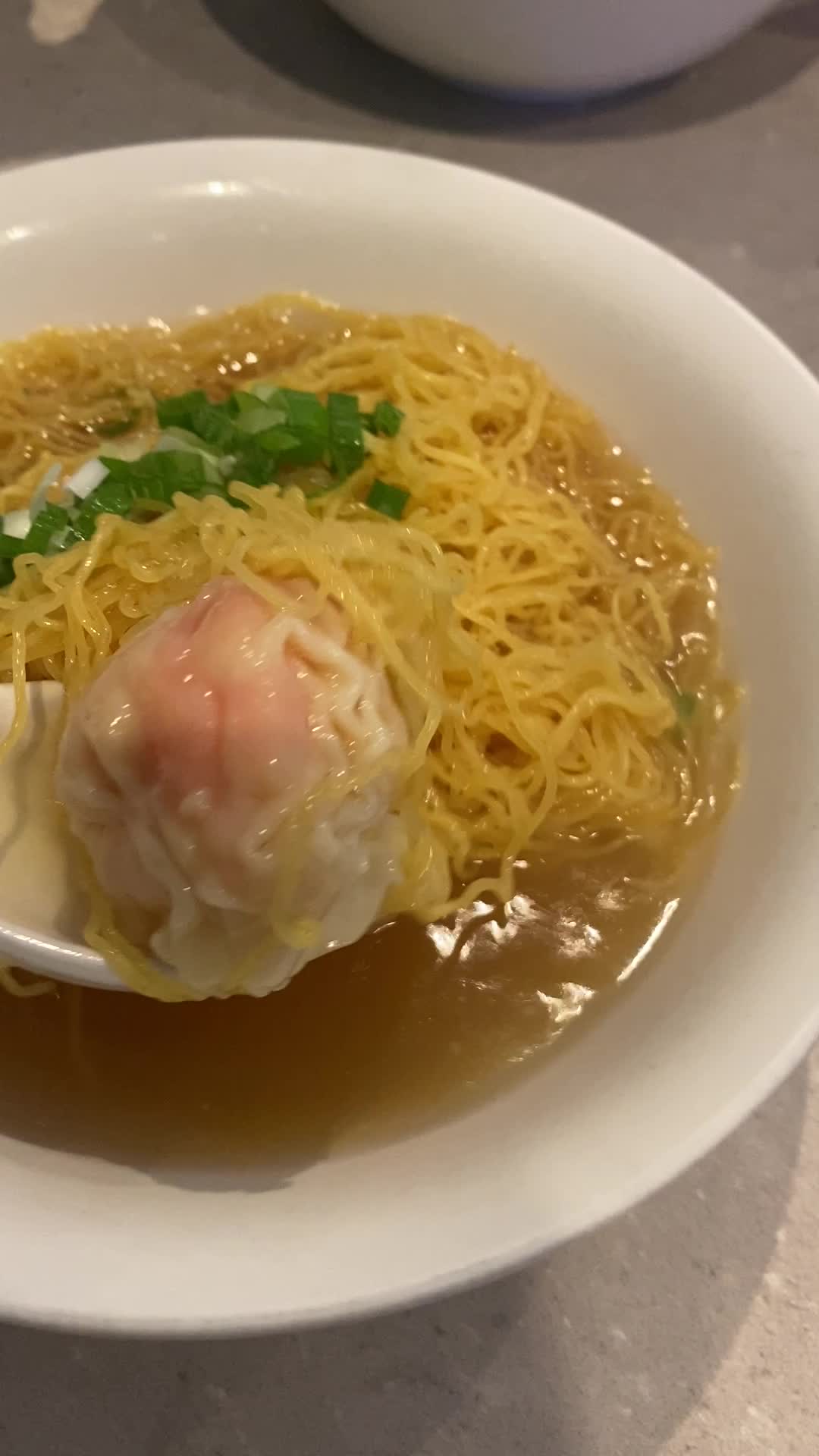 Video review of Wonton Hut 雲吞棧