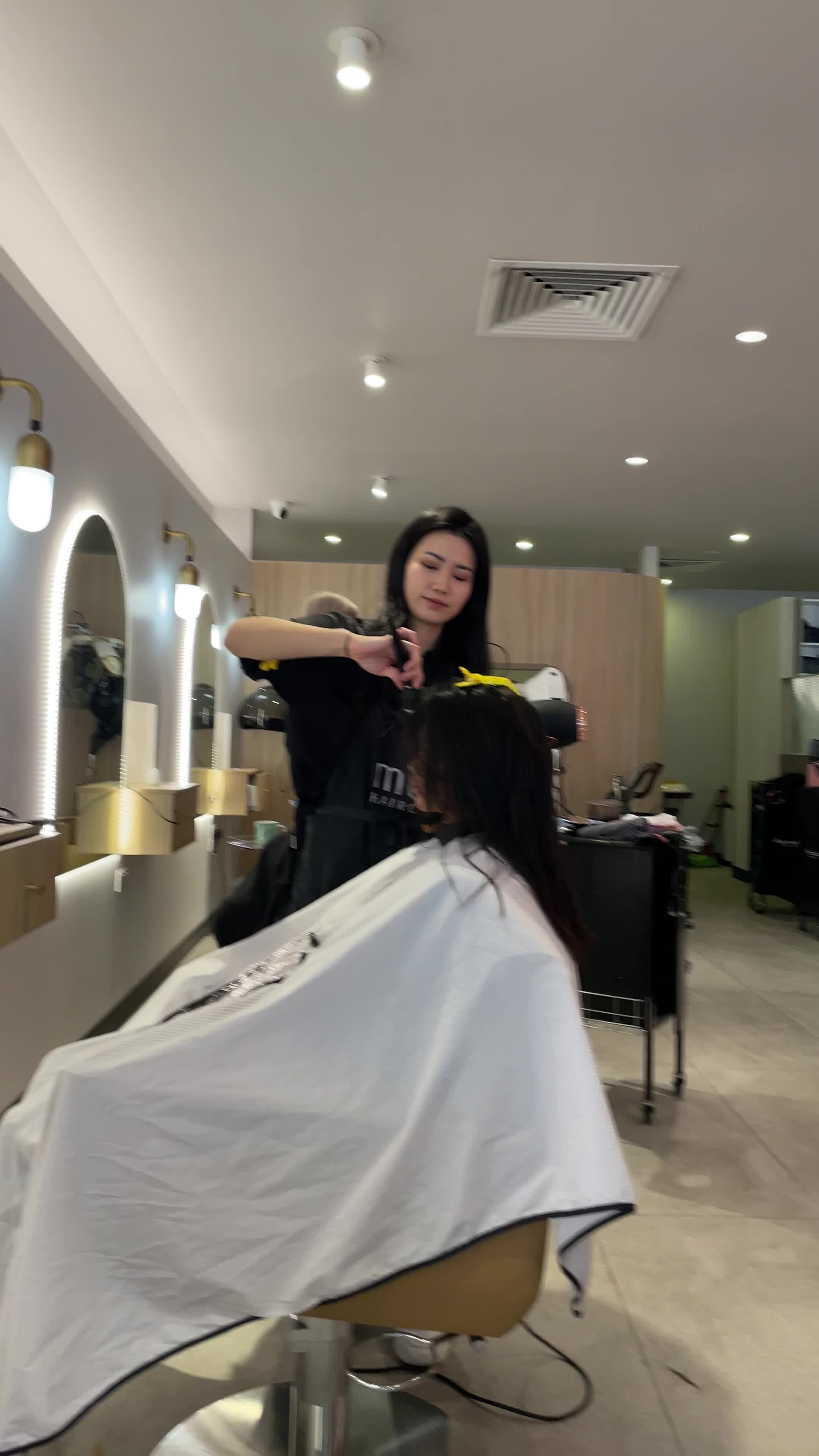 Bloom Total Salon