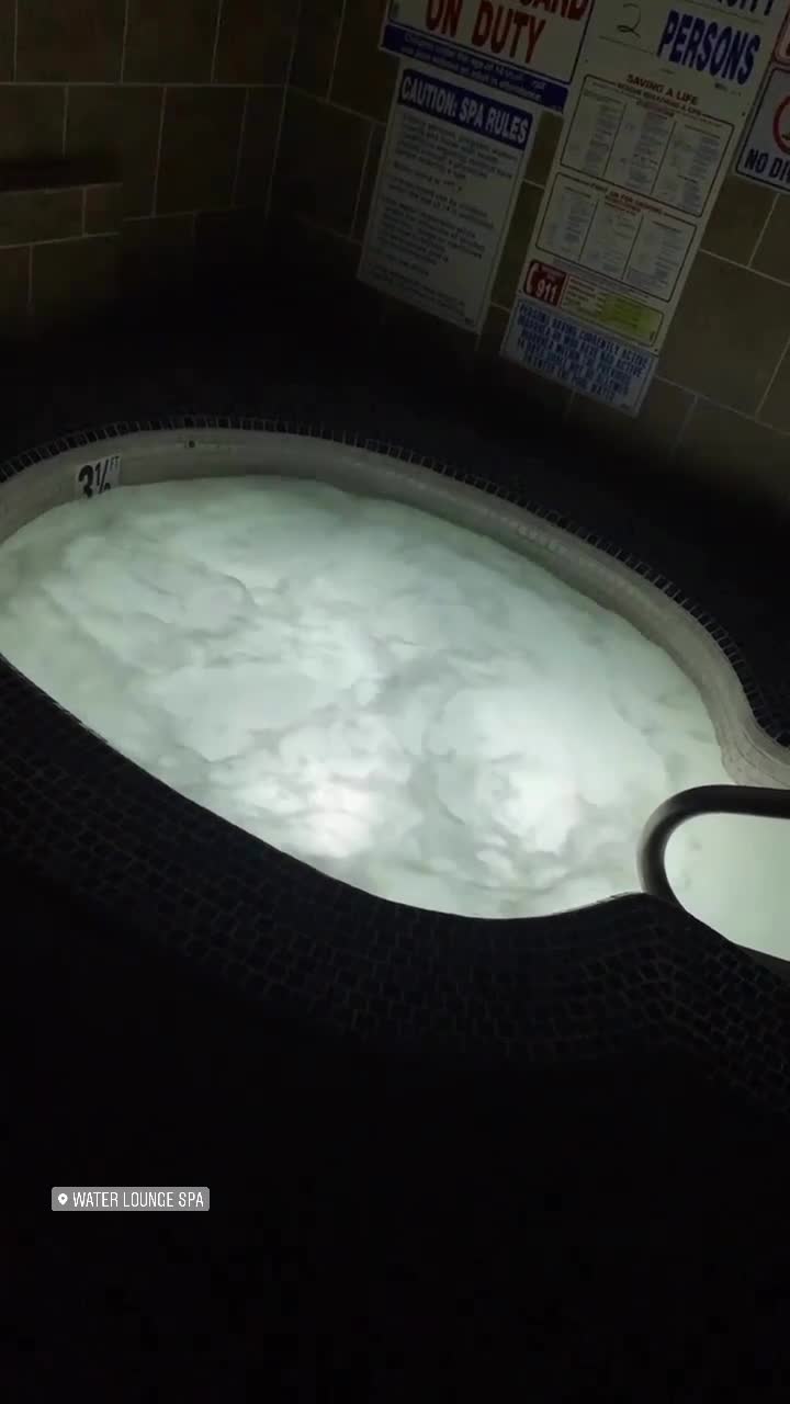 Water Lounge Spa
