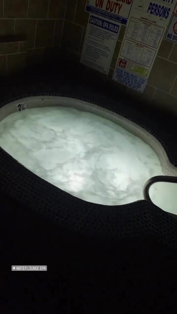 Water Lounge Spa