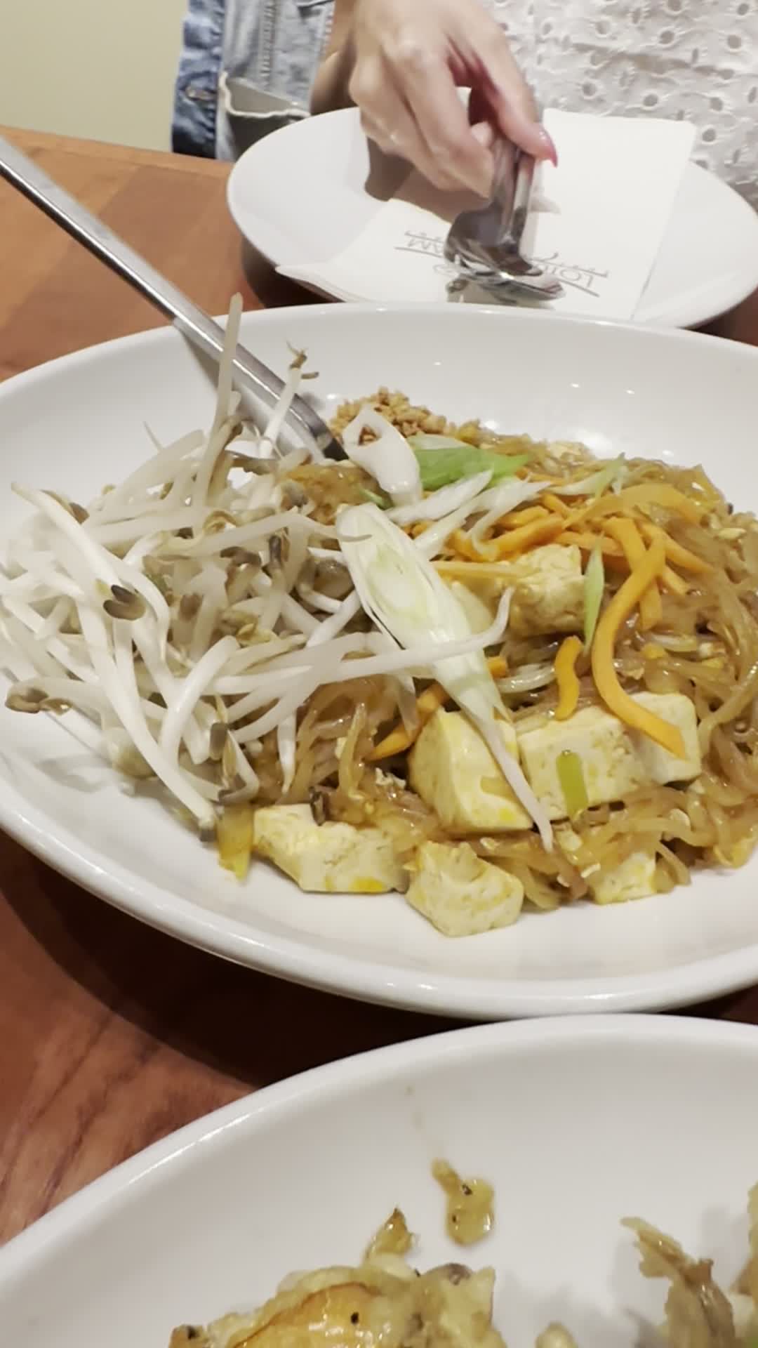 Video review of Lotus of Siam - Flamingo Road