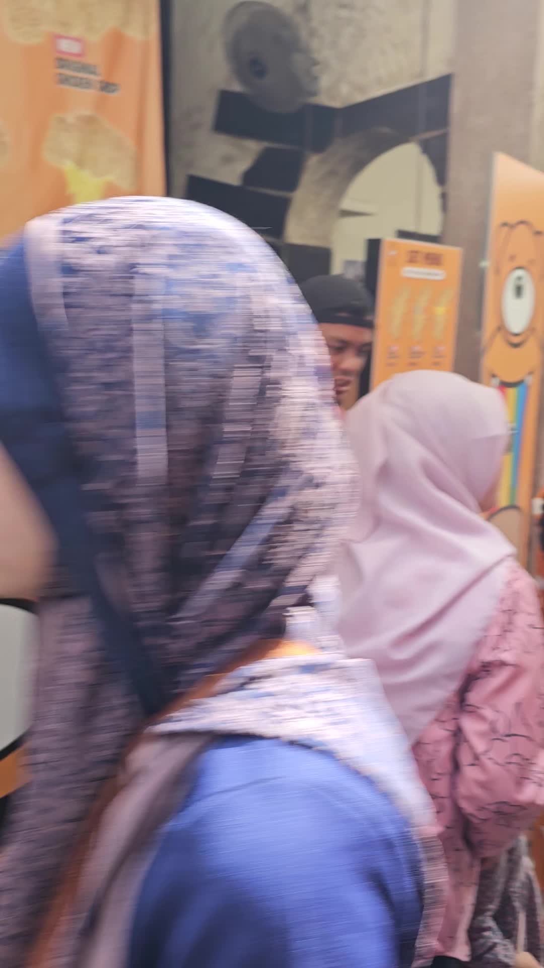 Video review of 二奶巷 Concubine Lane