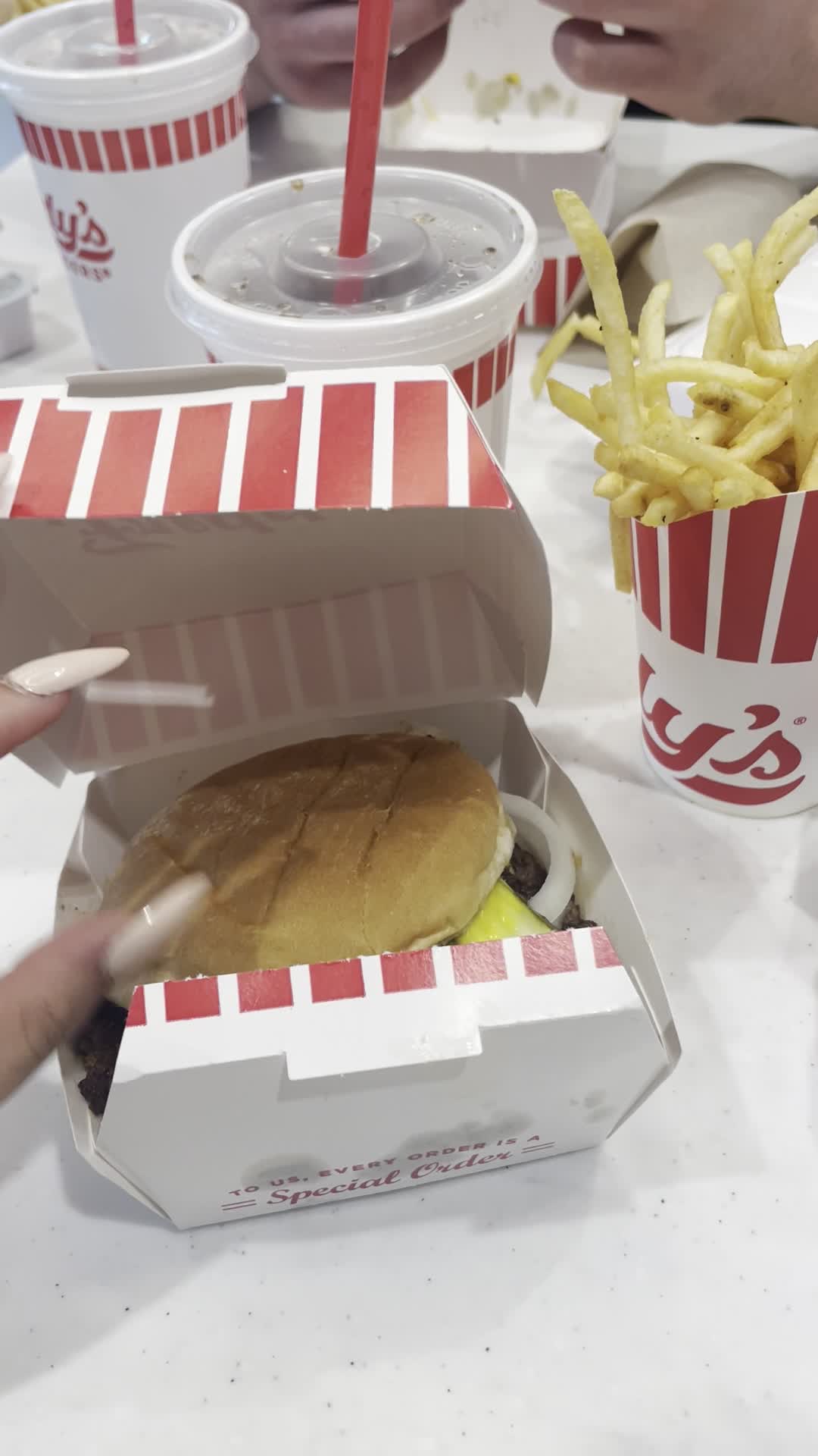 Video review of Freddy's Frozen Custard & Steakburgers