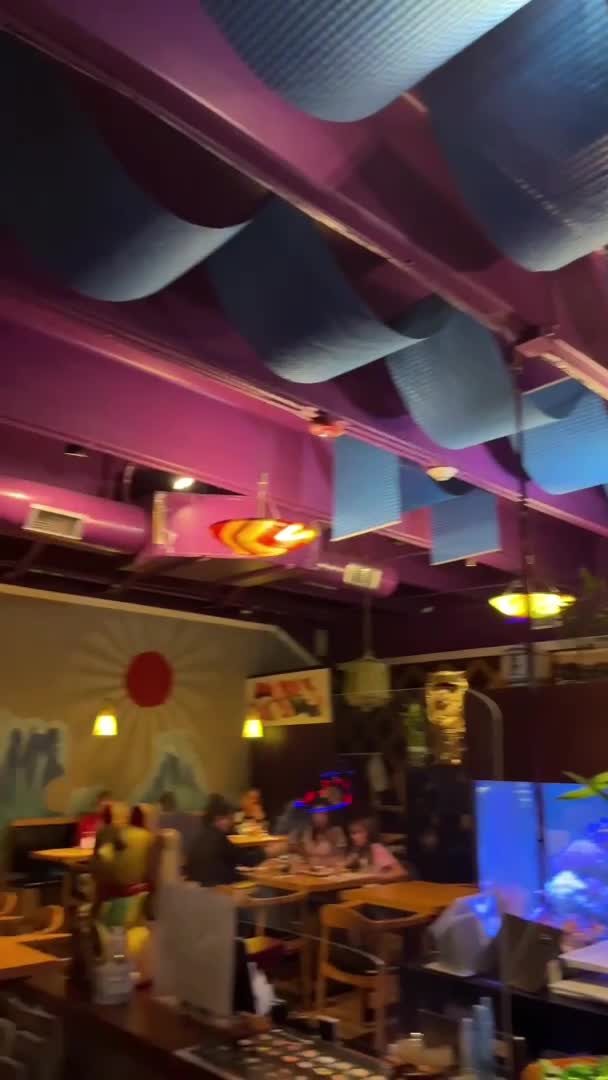 East Moon Asian Bistro & Sushi