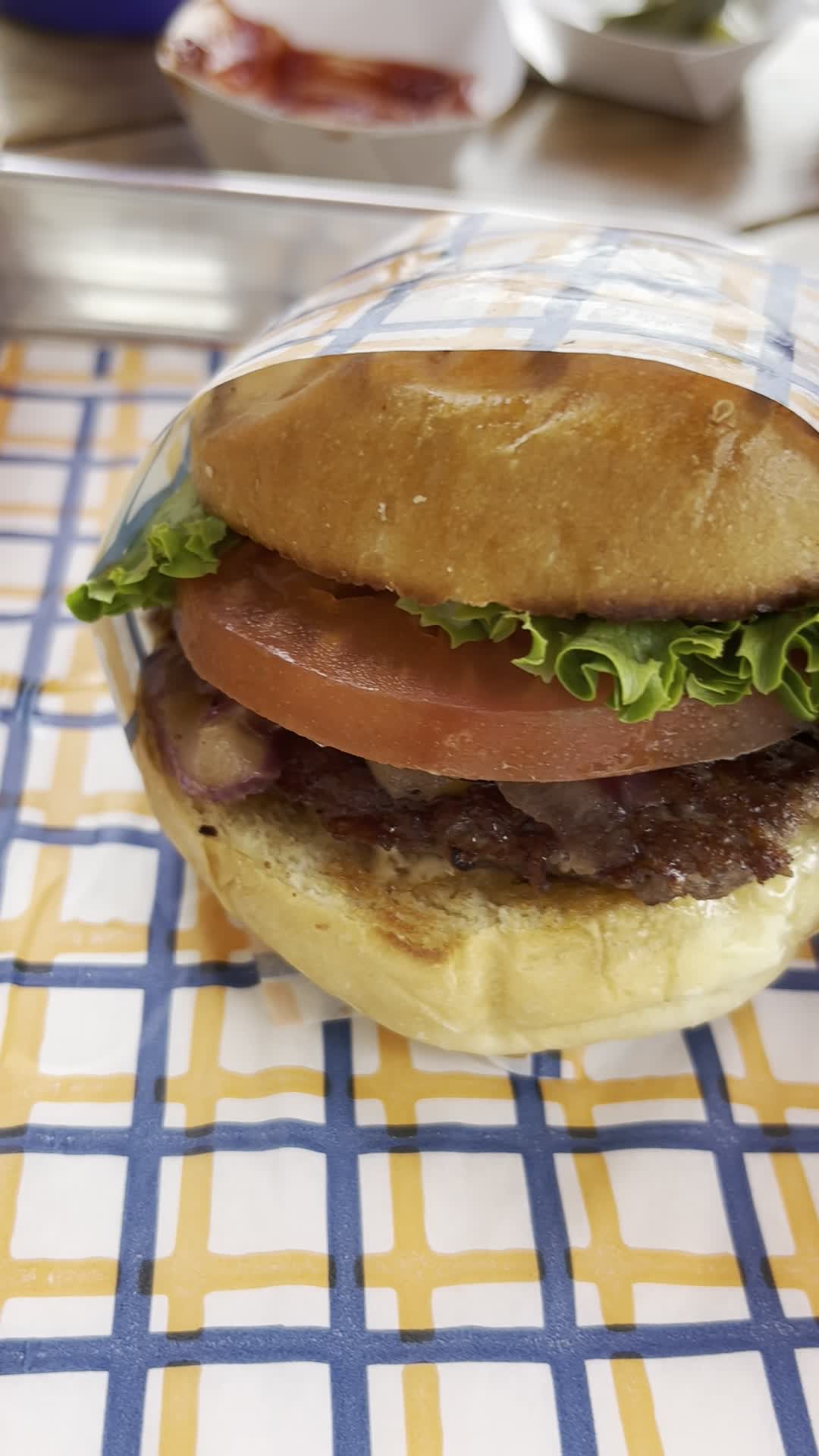 Video review of Super Duper Burgers