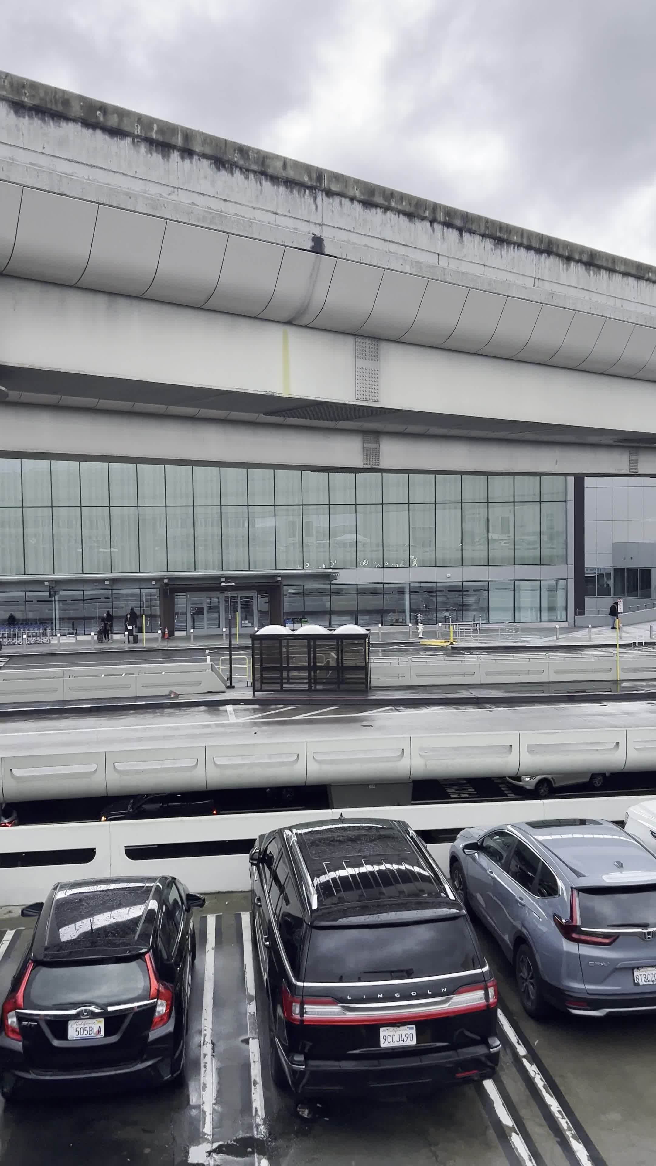 Video review of SFO AirTrain Station - Terminal 1
