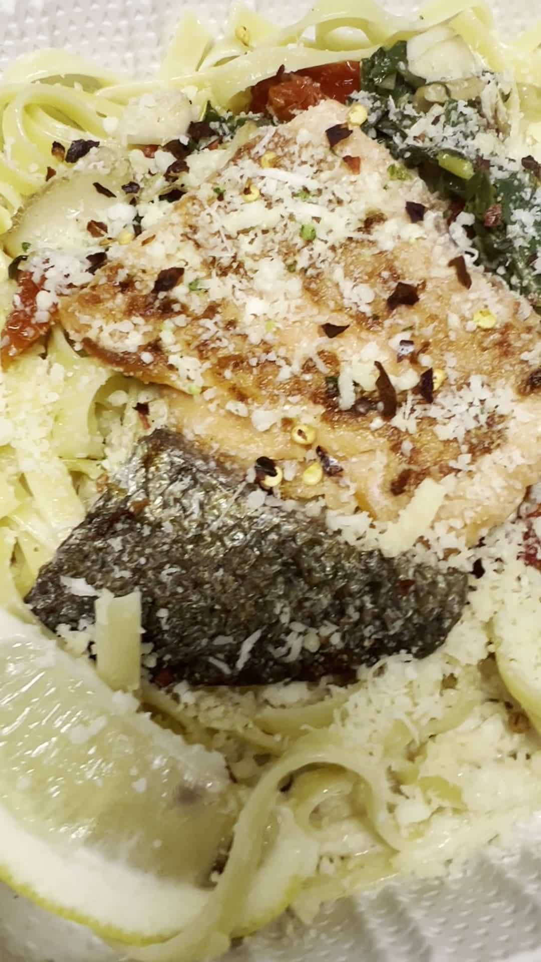 Cafe Pesto Hilo Bay