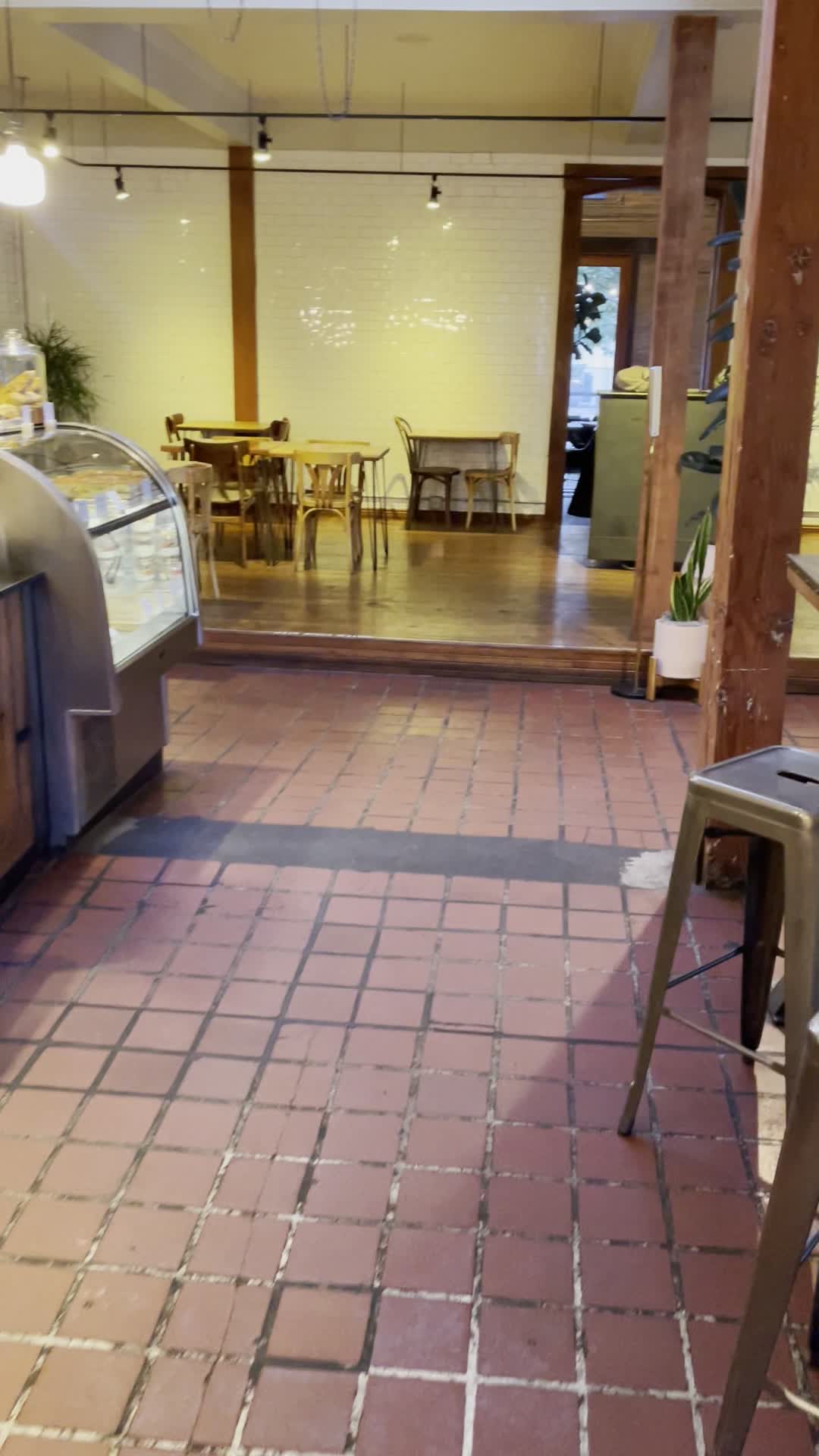 Video review of The Rose Establishment