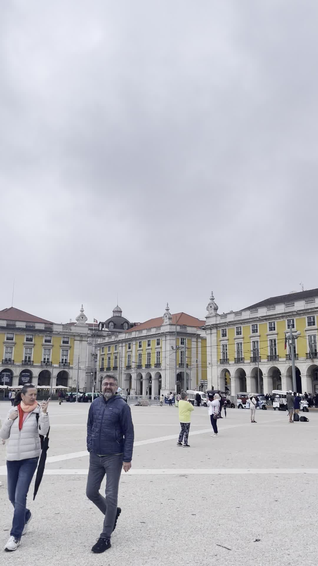 Video review of Praça do Comércio