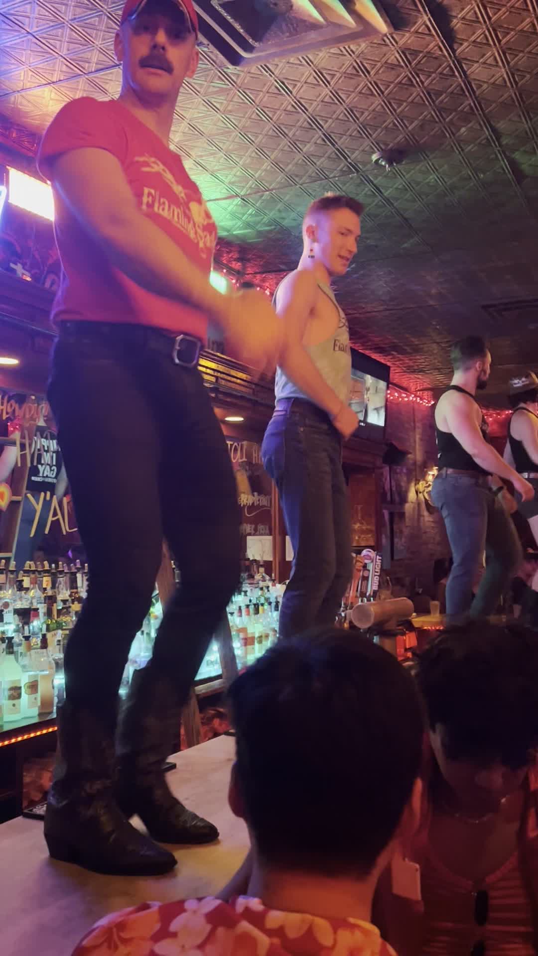 Video review of Flaming Saddles Saloon