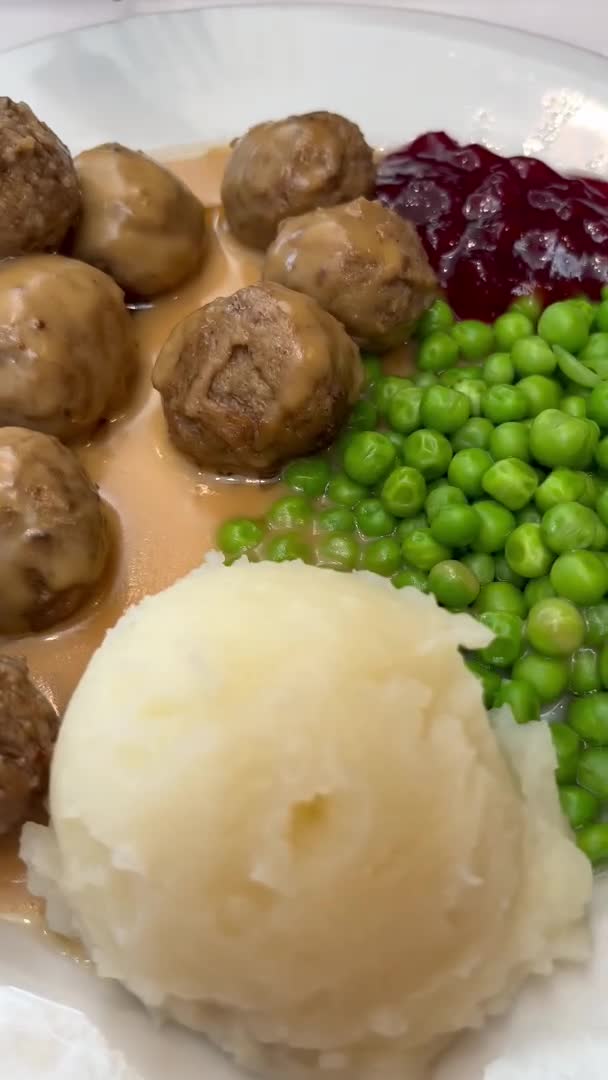 Video review of IKEA