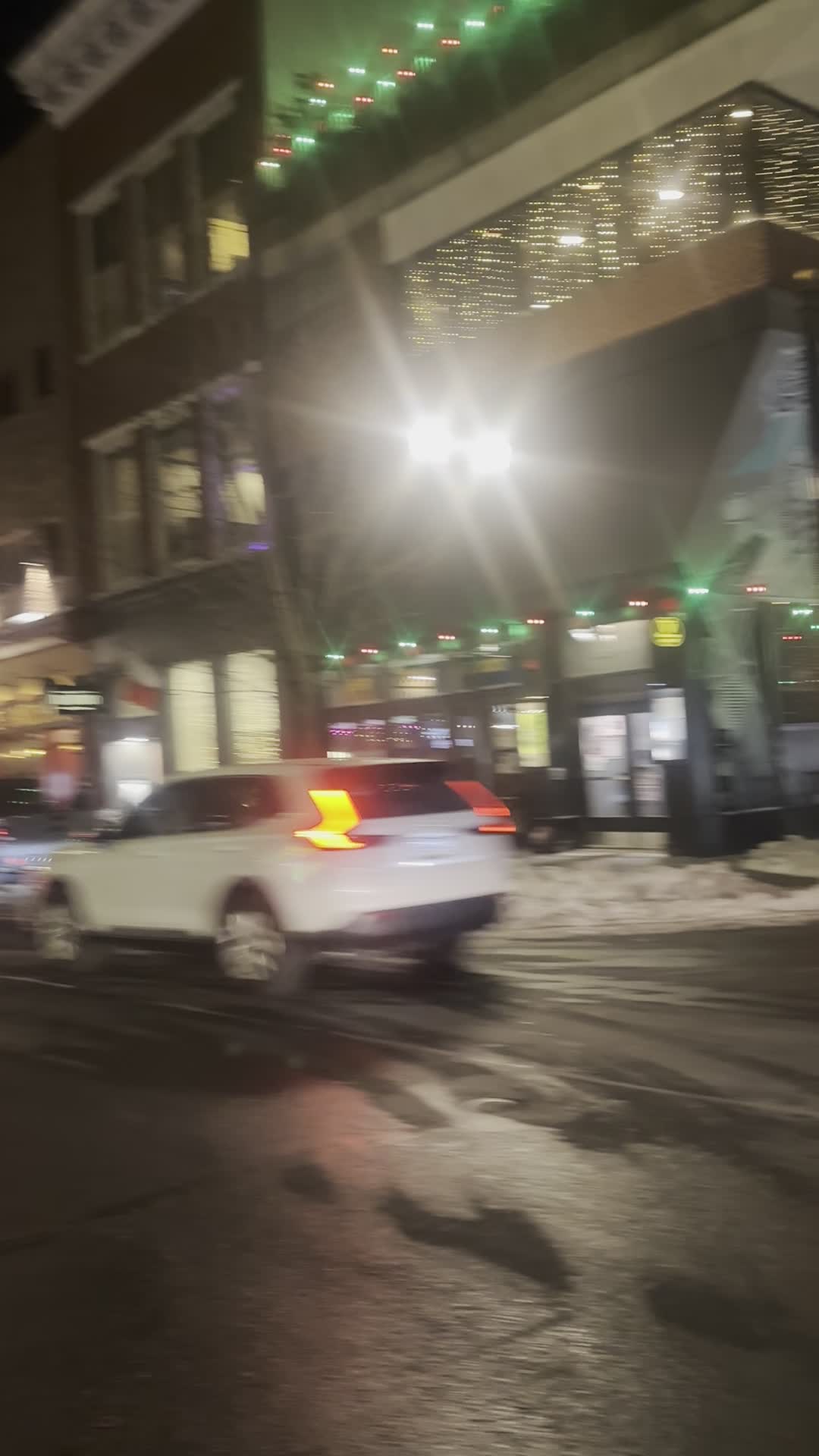 Isaac's Downtown Bar & Grill