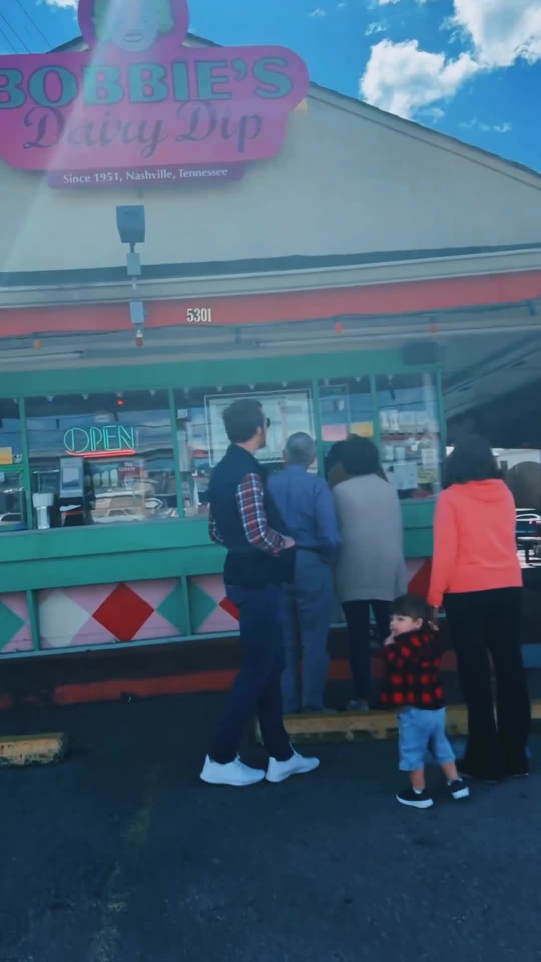 Video review of Bobbie's Dairy Dip