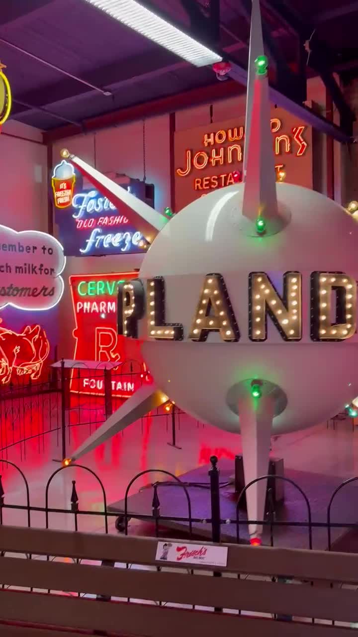 American Sign Museum