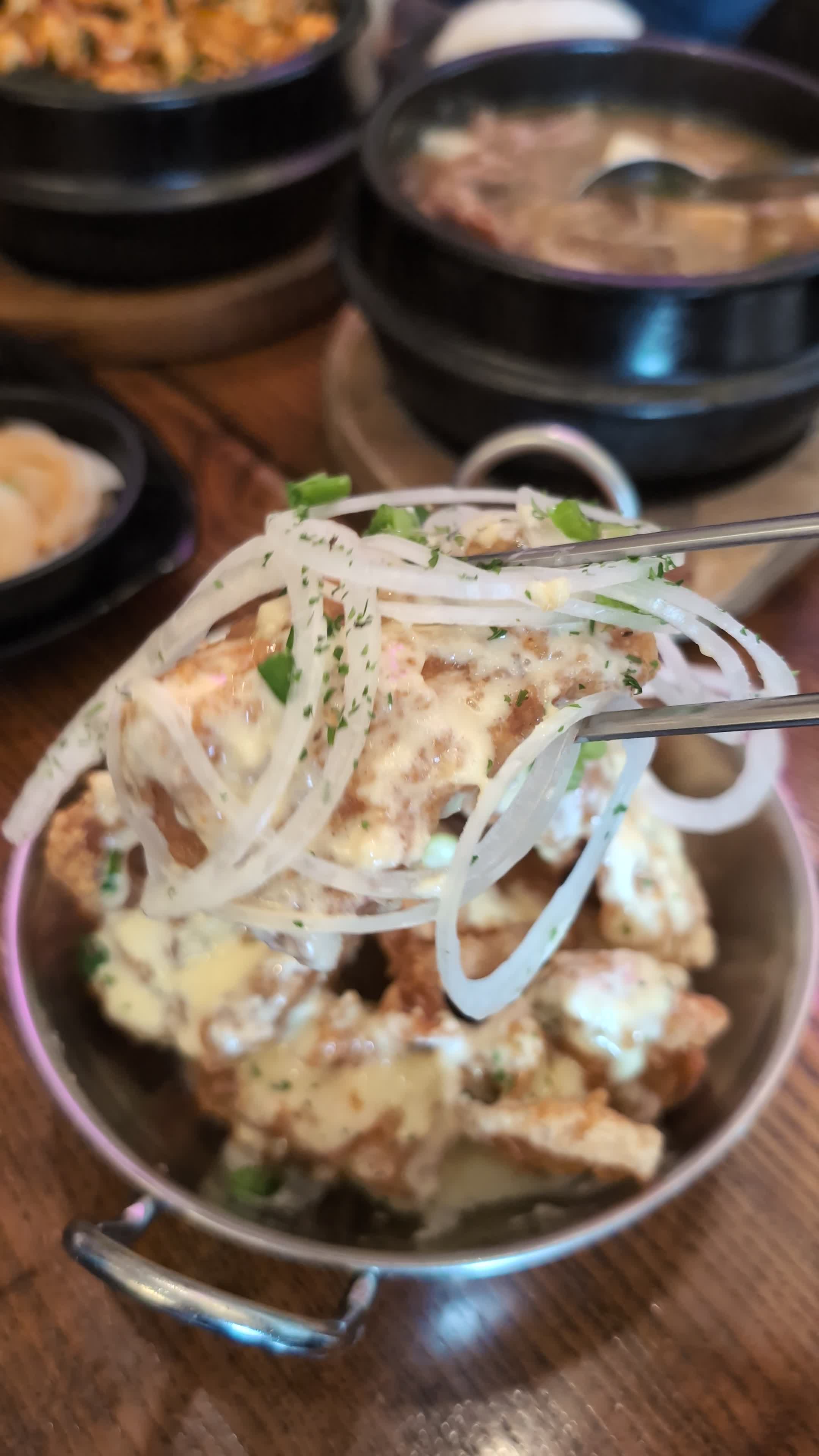 Video review of Damso