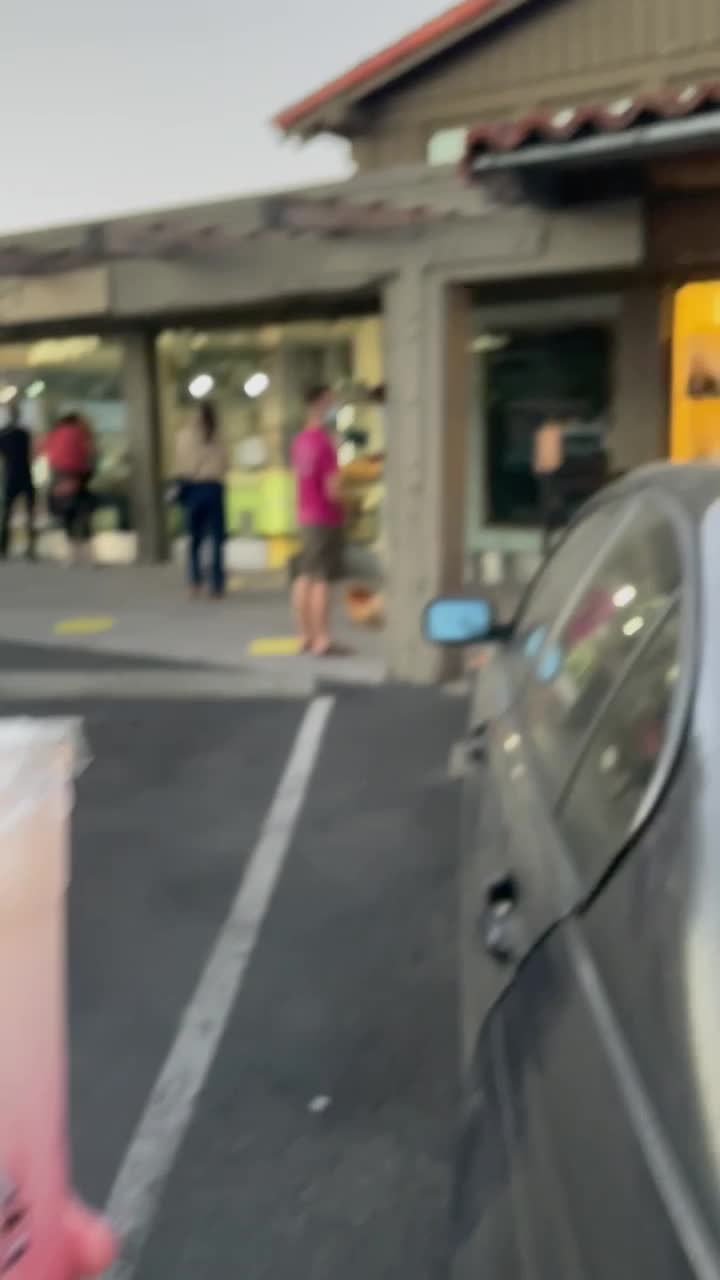 Video review of Boba Guys