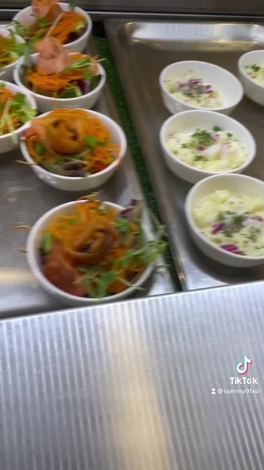 Signatures Buffet