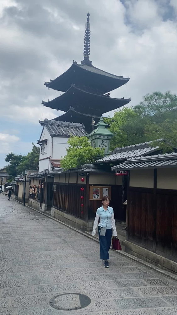 法観寺 八坂の塔 (Houkanji Temple and Yasaka Pagoda)
