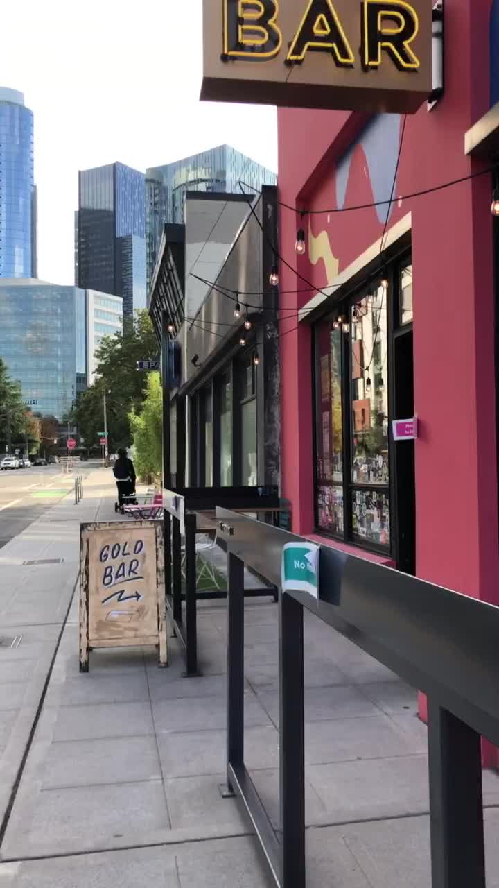 Video review of Gold Bar