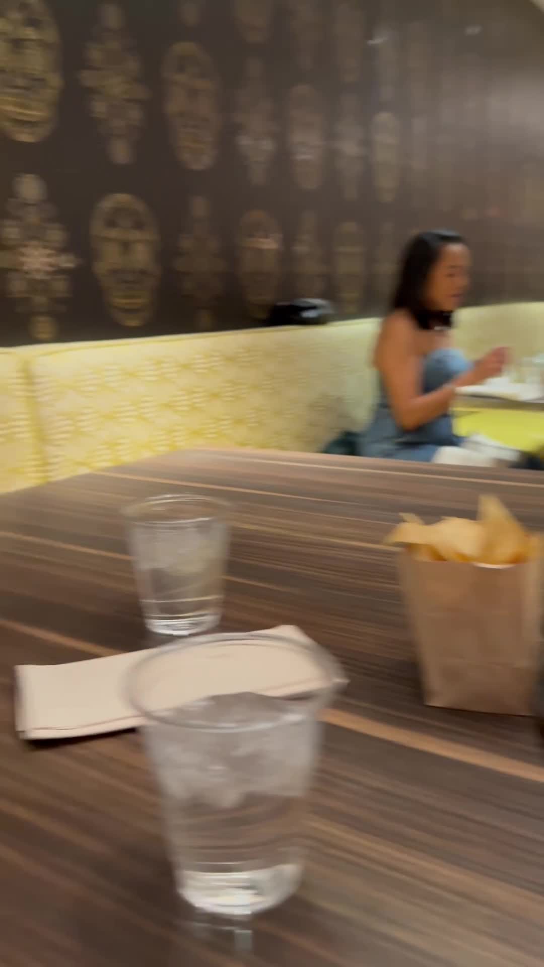 Uno Más Street Tacos + Spirits