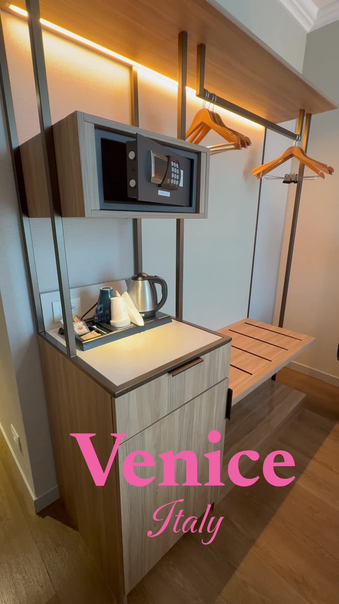 Ambasciatori Hotel Venice Mestre Tapestry Collection by Hilton