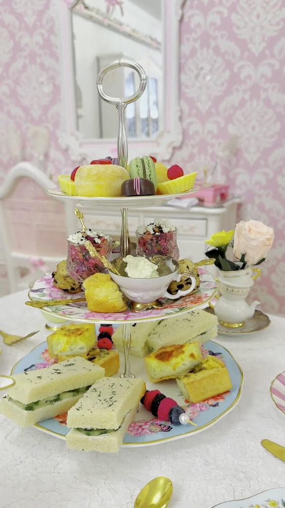 Lady Porcelaine