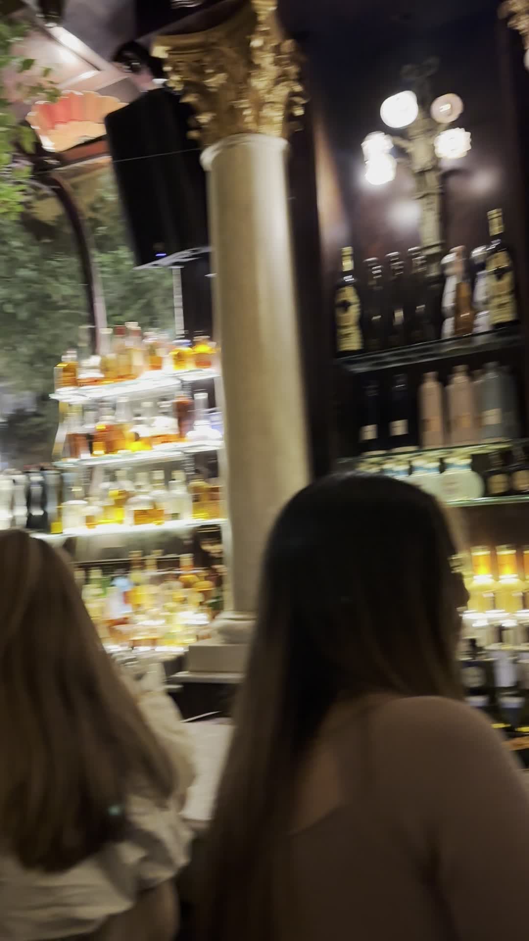 Video review of Lillie's Union Square