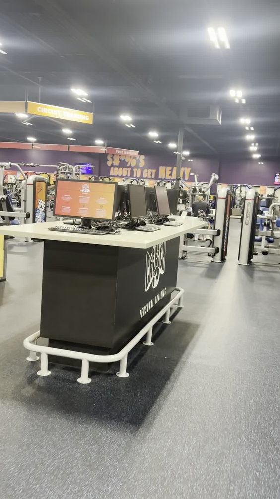Crunch Fitness